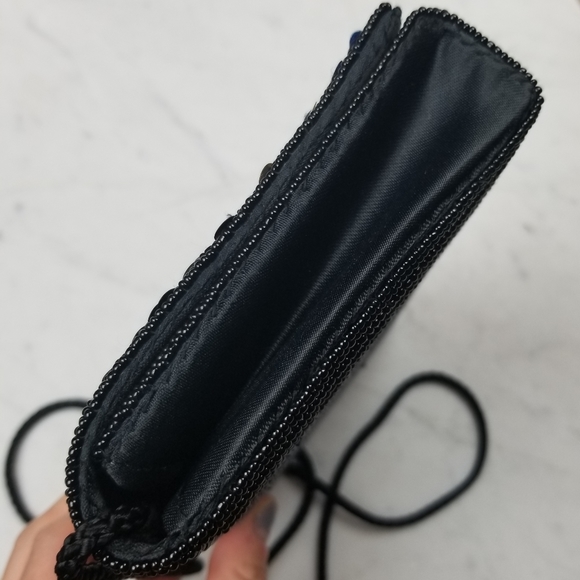 Multicolored Sequined Purse - Picture 4 of 8